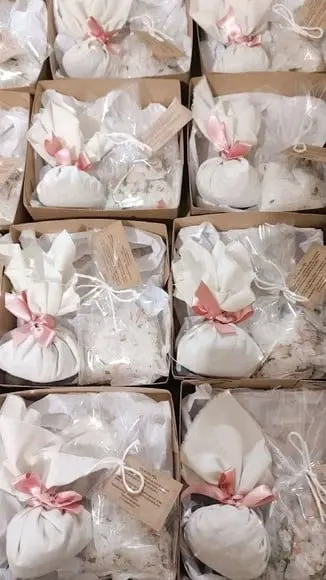 15 Kits Sachê Perfumado e Escalda-pés para Lembrancinha