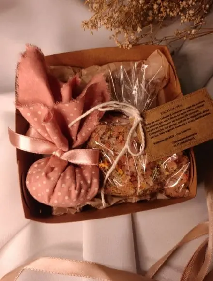 15 Kits Sachê Perfumado e Escalda-pés para Lembrancinha