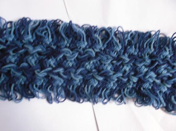 Cachecol Azul de Crochê de Grampo