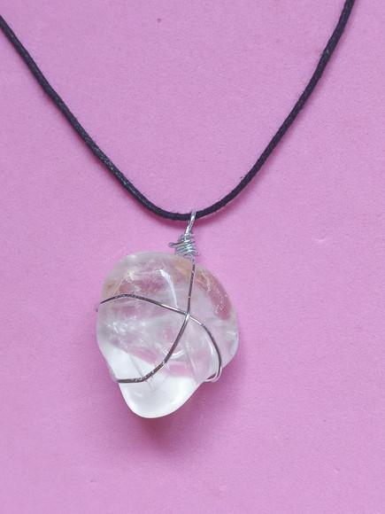 Colar com Cristal Natural