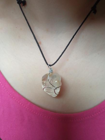 Colar com Cristal Natural