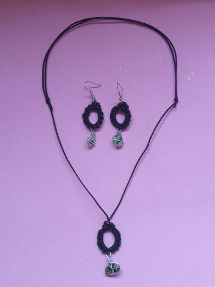 Conjunto Colar com Brincos de Macramê com Jaspe Dálmata