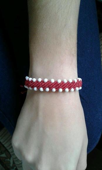 Pulseira de Macramê com Miçangas
