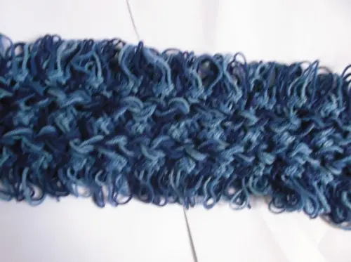 Cachecol Azul de Crochê de Grampo