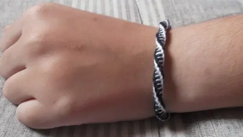 Kit com 2 Pulseiras da Amizade de Macramê