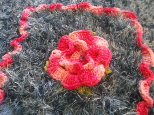 Tapete de Flores Felpudo de Crochê