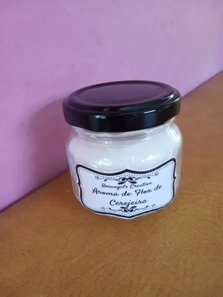 Vela com Aroma de Flor de Cerejeira de 90 ml