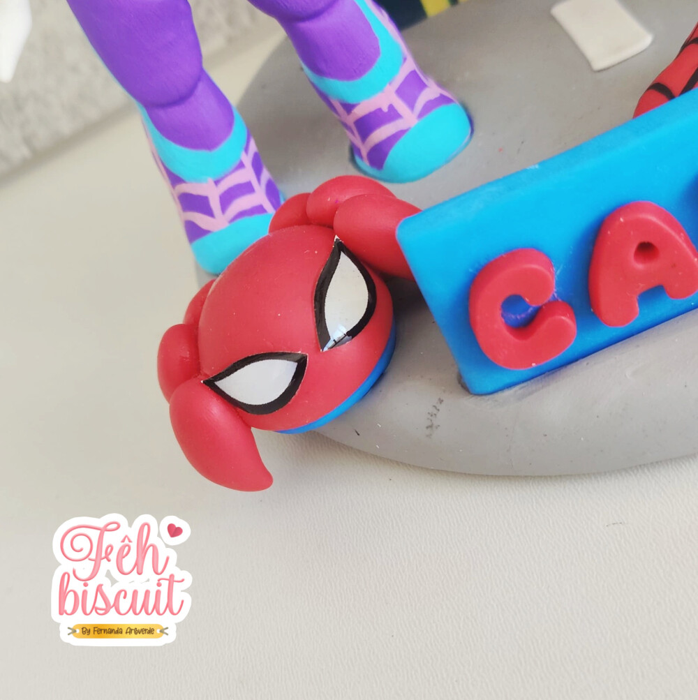 Topo de bolo homem aranha de biscuit
