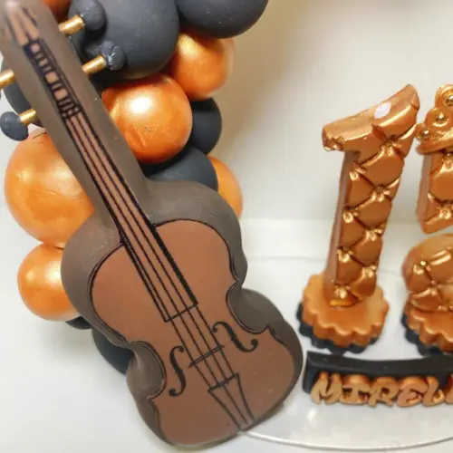 Topo de bolo 15 anos de biscuit