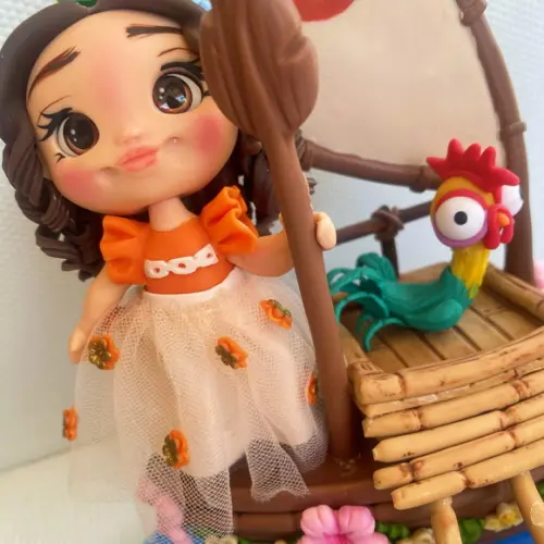 Topo de Bolo Moana no Barco