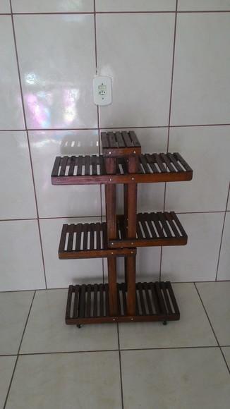 Suporte Expositor para Plantas com Rodízios Jardim Suspenso