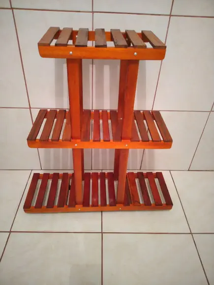 Estante Expositor com Rodízios para Plantas Horta Vertical