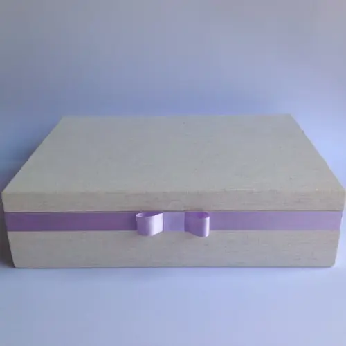 Caixa Maternidade Linho Bordada Lavanda