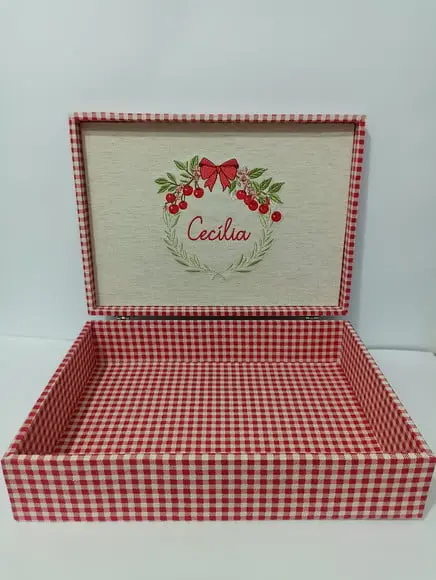Caixa Maternidade Linho Xadrez Vermelho