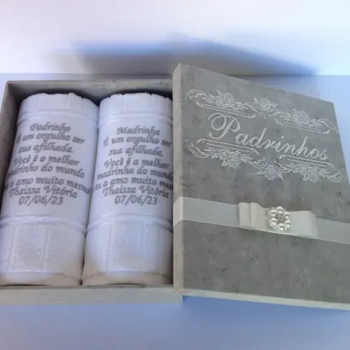 Caixa para os Padrinhos da Debutante Lembrança 15 Anos