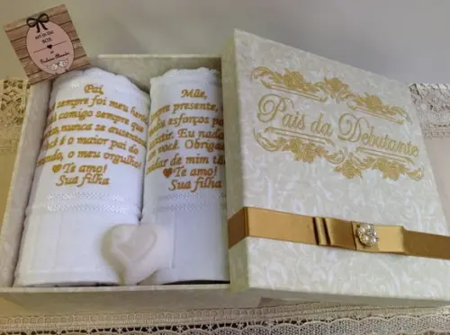 Caixa para os Pais da Debutante Lembrança 15 Anos