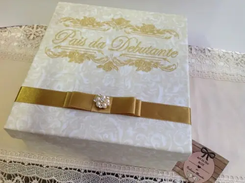 Caixa para os Pais da Debutante Lembrança 15 Anos