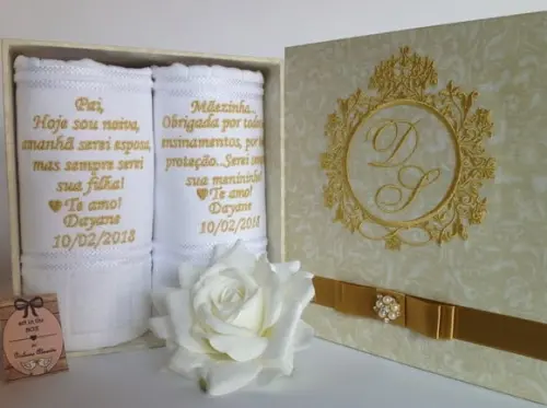 Caixa para os Pais da Noiva Marfim e Dourado