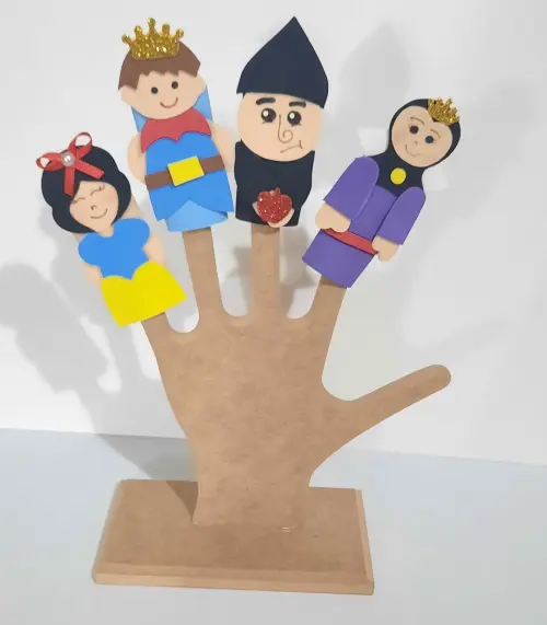 Dedoche Branca de Neve e os 7 Anões