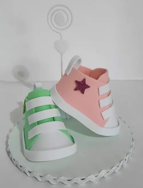 Lembrancinha sapatinho - chá de bebê - chá revelação