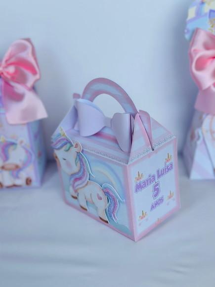 Caixa Maleta do Unicornio com Aplique em 3d.