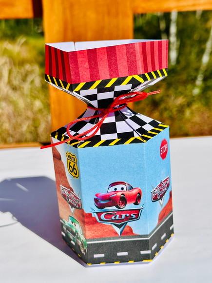 Caixa Meia Bala Relâmpago Mcqueen-carros