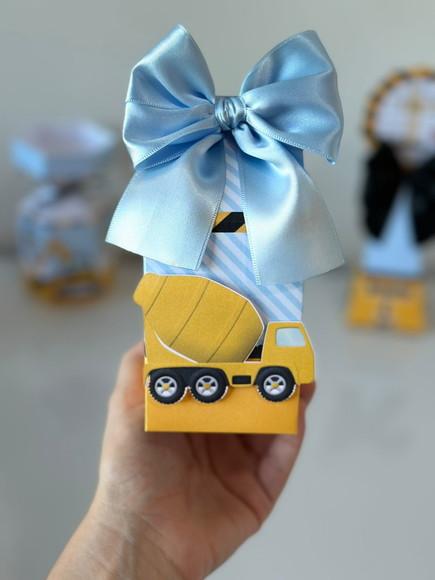 Caixa Milk de Construção com Aplique em 3d.