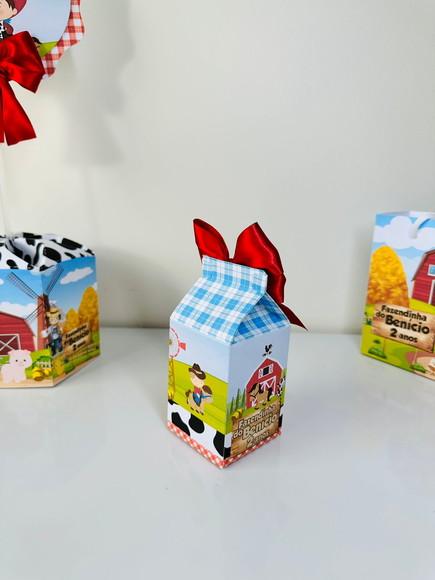 Caixa Milk Fazendinha Menino