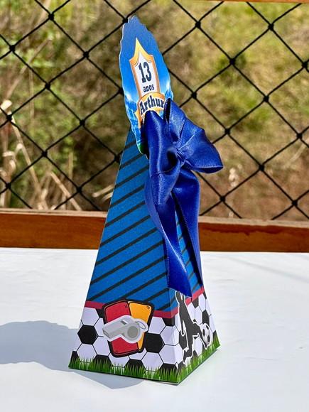 Caixa Pirâmide / Cone de Futebol