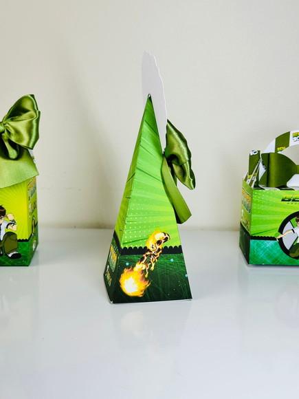 Caixa Pirâmide / Cone do Ben 10