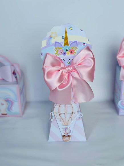 Caixa Pirâmide / Cone do Unicornio com Aplique em 3d