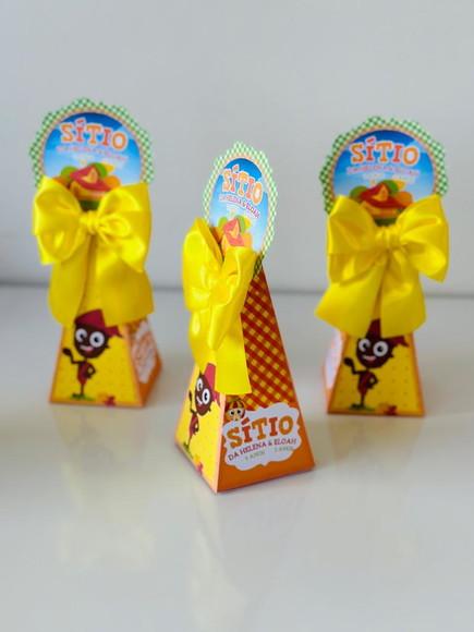 Caixa Pirâmide/cone do Pica Pau Amarelo