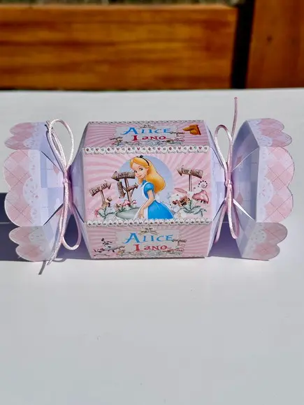 Caixa Bala Alice no País das Maravilhas