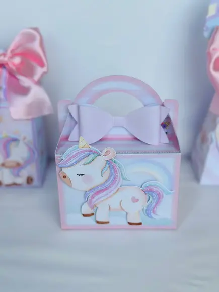 Caixa Maleta do Unicornio com Aplique em 3d.