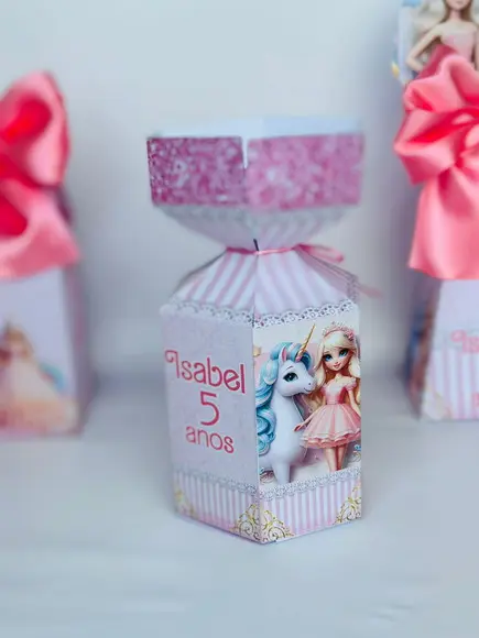 Caixa Meia Bala Barbie Unicornio