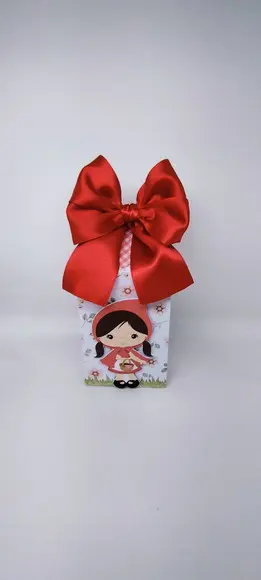 Caixa Milk da Chapeuzinho Vermelho com Aplique em 3d