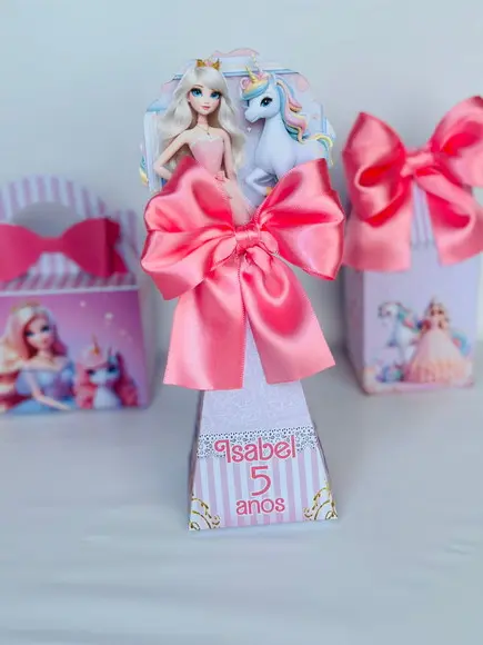 Caixa Pirâmide / Cone Barbie Unicornio