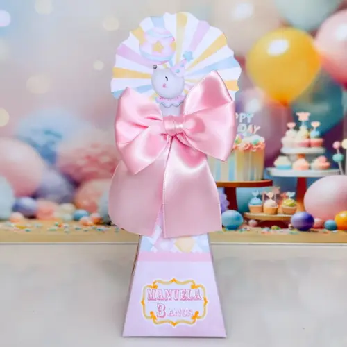 Caixa Pirâmide / Cone Circo Rosa