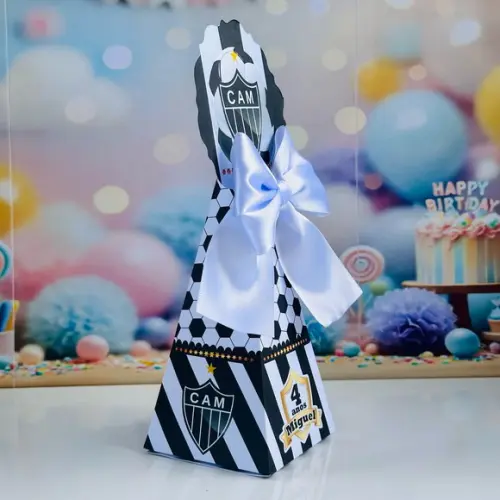 Caixa Pirâmide / Cone do Atletico Mineiro