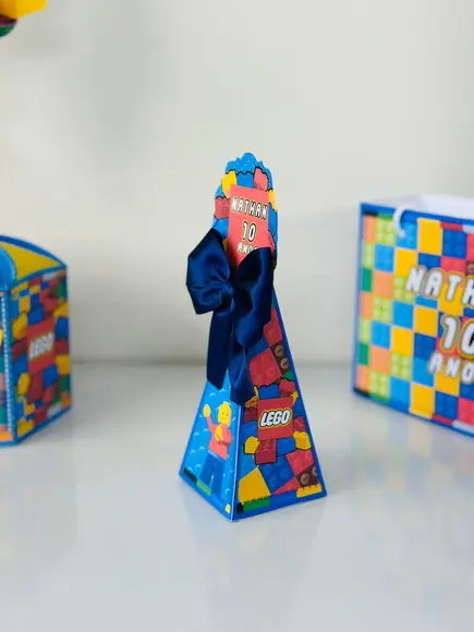Caixa Pirâmide / Cone do Lego