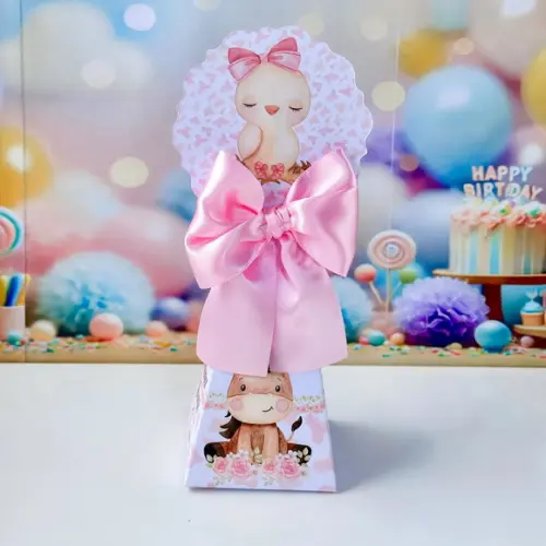 Caixa Pirâmide / Cone Fazendinha Rosa/menina