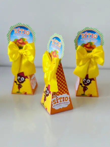 Caixa Pirâmide/cone do Pica Pau Amarelo