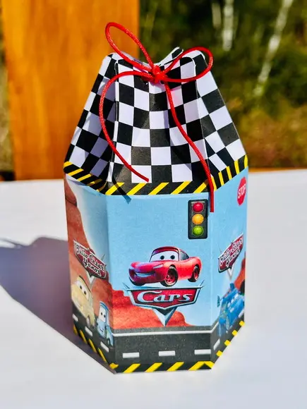 Kit 35 Caixas do Relâmpago Mcqueen-carros
