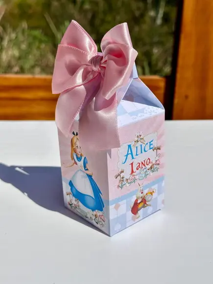 Kit 42 Caixas da Alice no País das Maravilhas