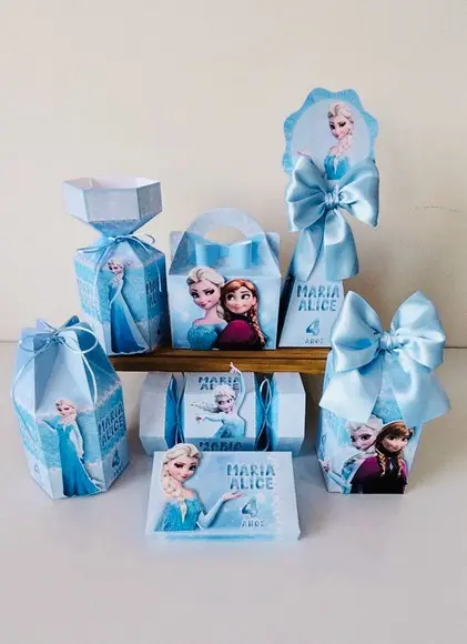 Kit 42 Caixas da Frozen com Aplique em 3d