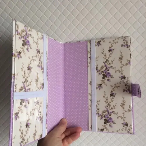Capa para Caderneta de Vacinação Personalizada com Nome Floral 