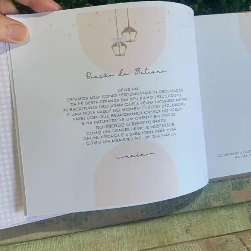 Álbum de Fotos para batizado modelo com parafusos