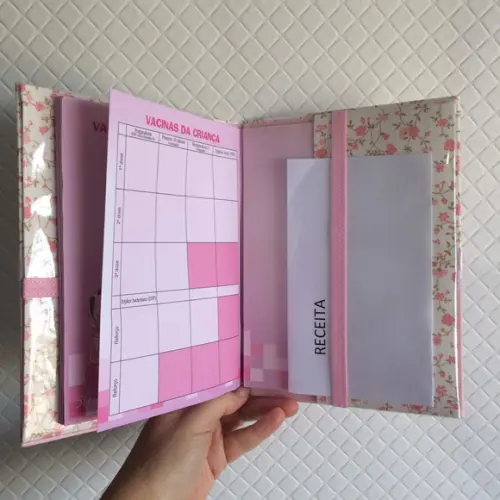 Kit caderneta vacina e certidao floral com renda 006