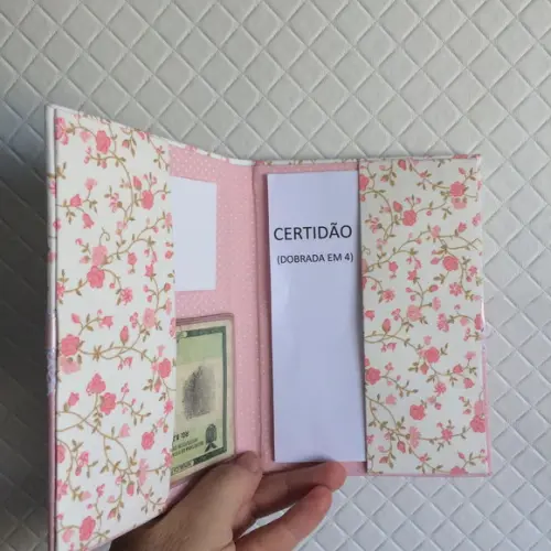 Kit caderneta vacina e certidao floral com renda 006
