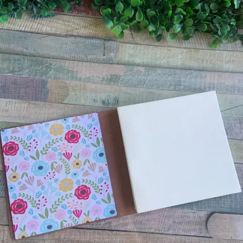 Mini Caderno Artesanal em Couro Natural 13x13 cm | 120 Páginas